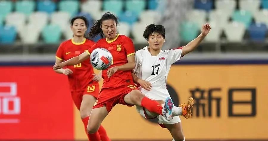英雄出征：中国女足全力以赴，全场震撼