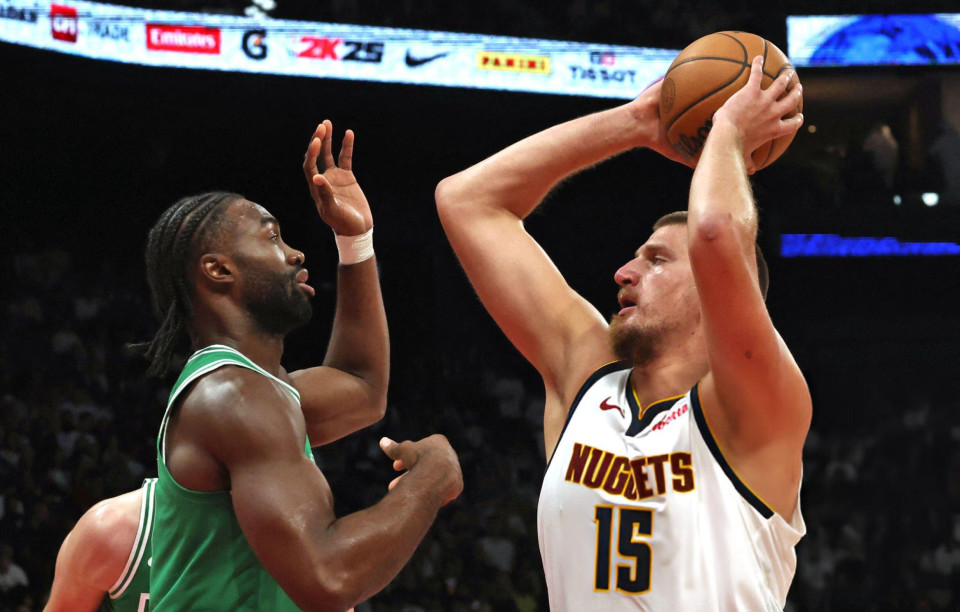 掘金队在NBA季前训练中大获成功，引发热议