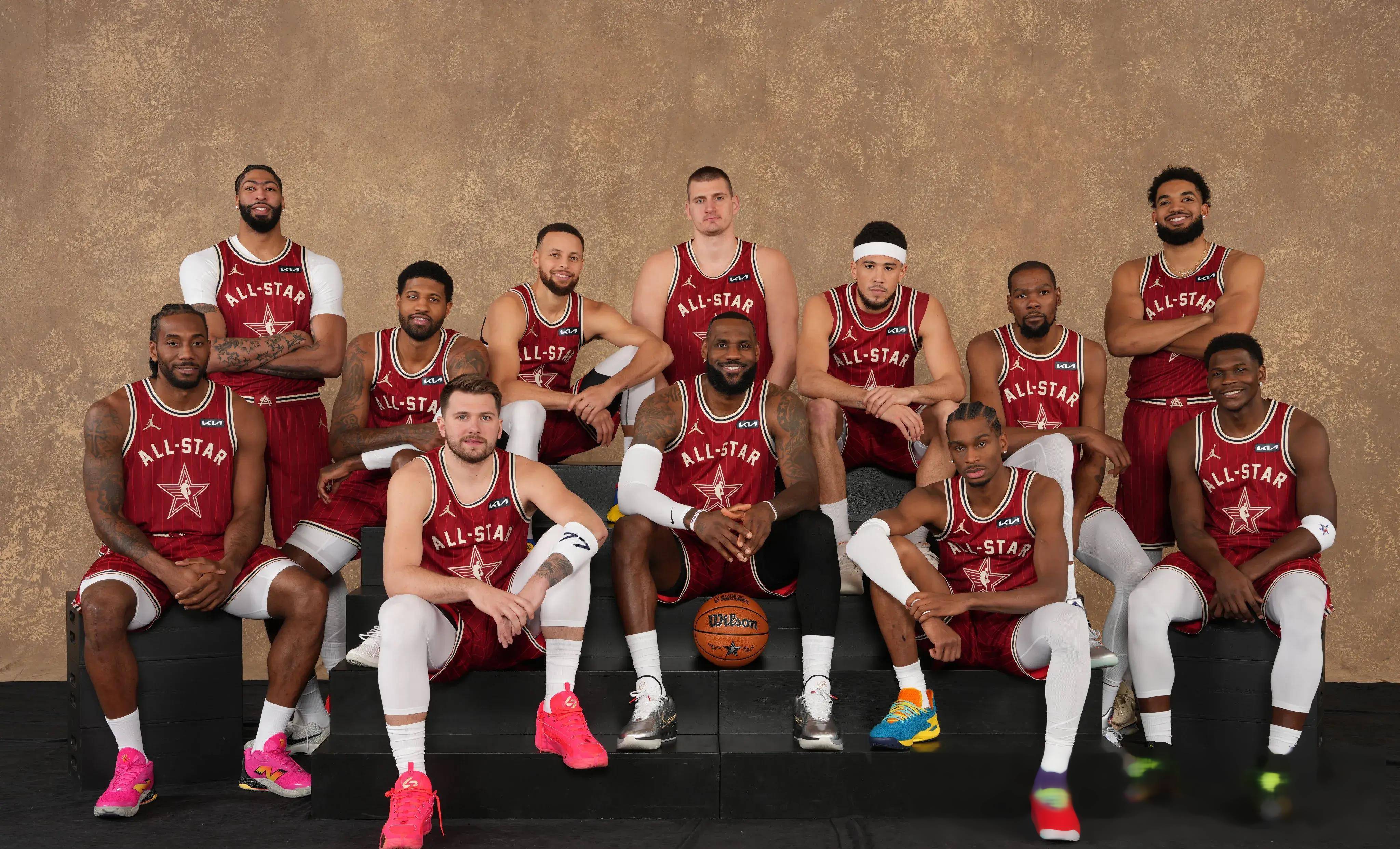 关于球员们在比赛中展现了异乎寻常的斗志，全场震撼的信息