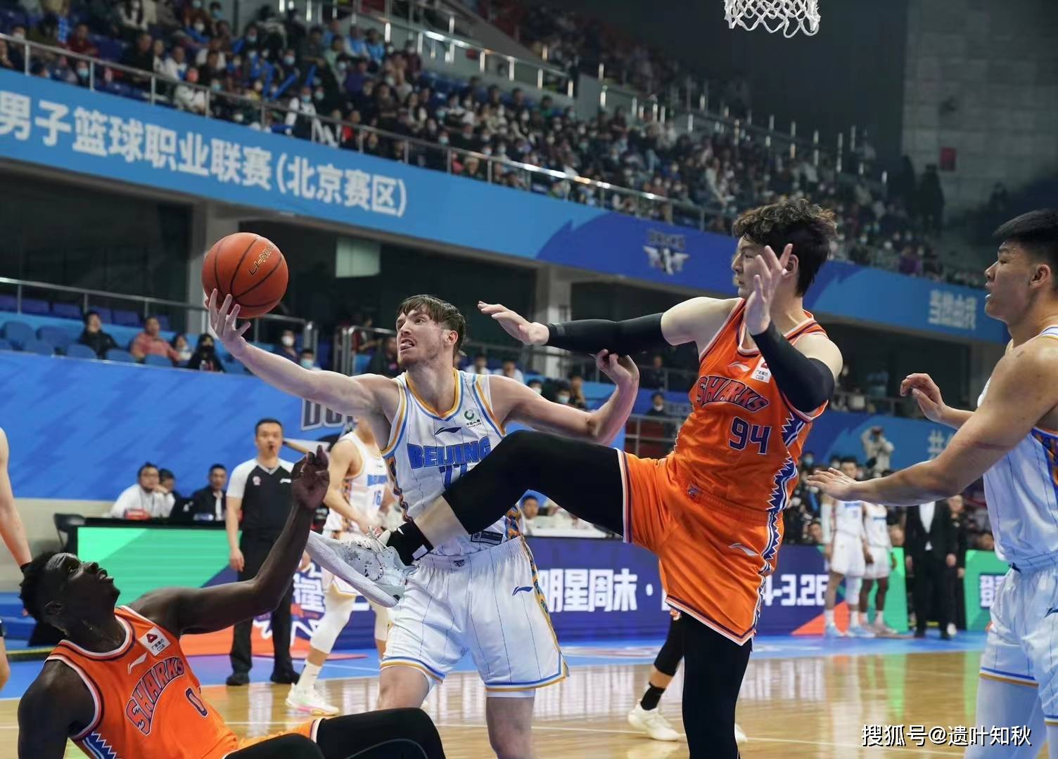 北京首钢主场胜出,保持稳定状态,掌声雷动的简单介绍 北京首钢主场胜出,保持稳定状态,掌声雷动的简单介绍