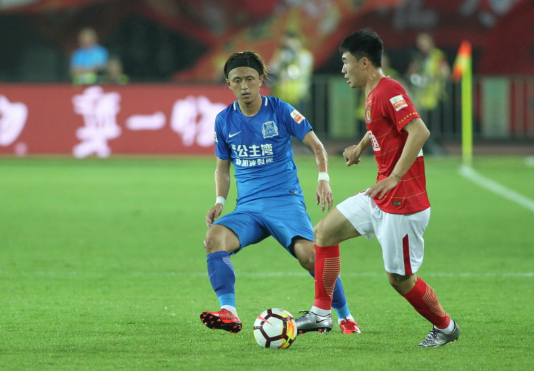 广州富力客场迎战河北华夏幸福，气势如虹