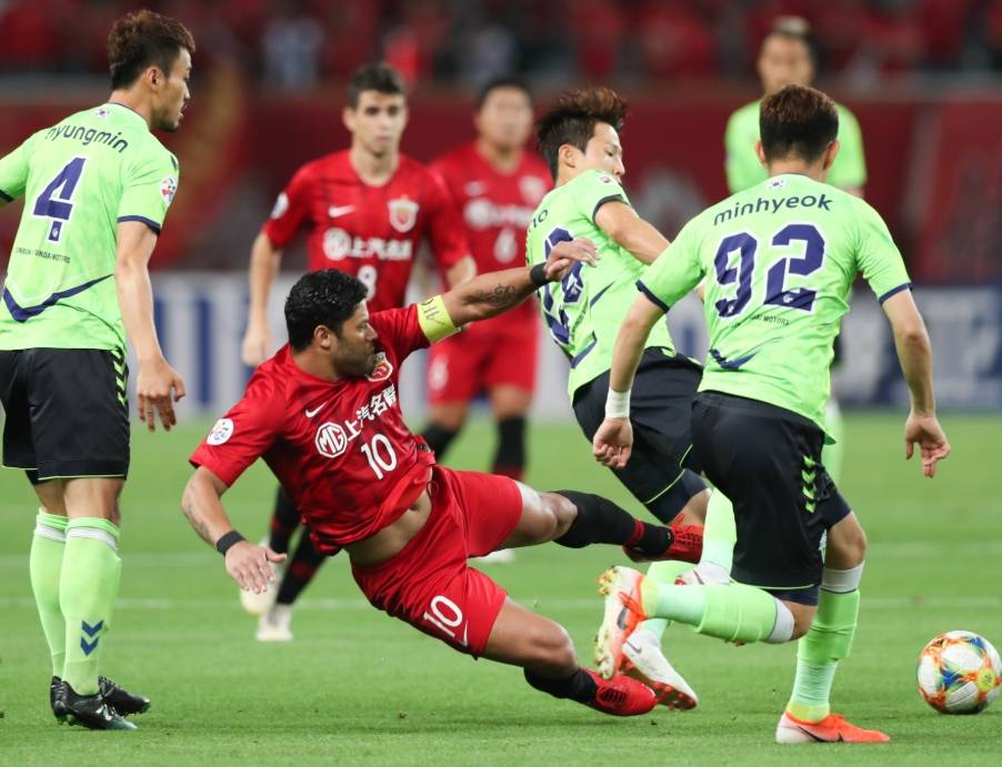 包含韩国联赛：蔚山现代战胜全北现代，稳步上升的词条