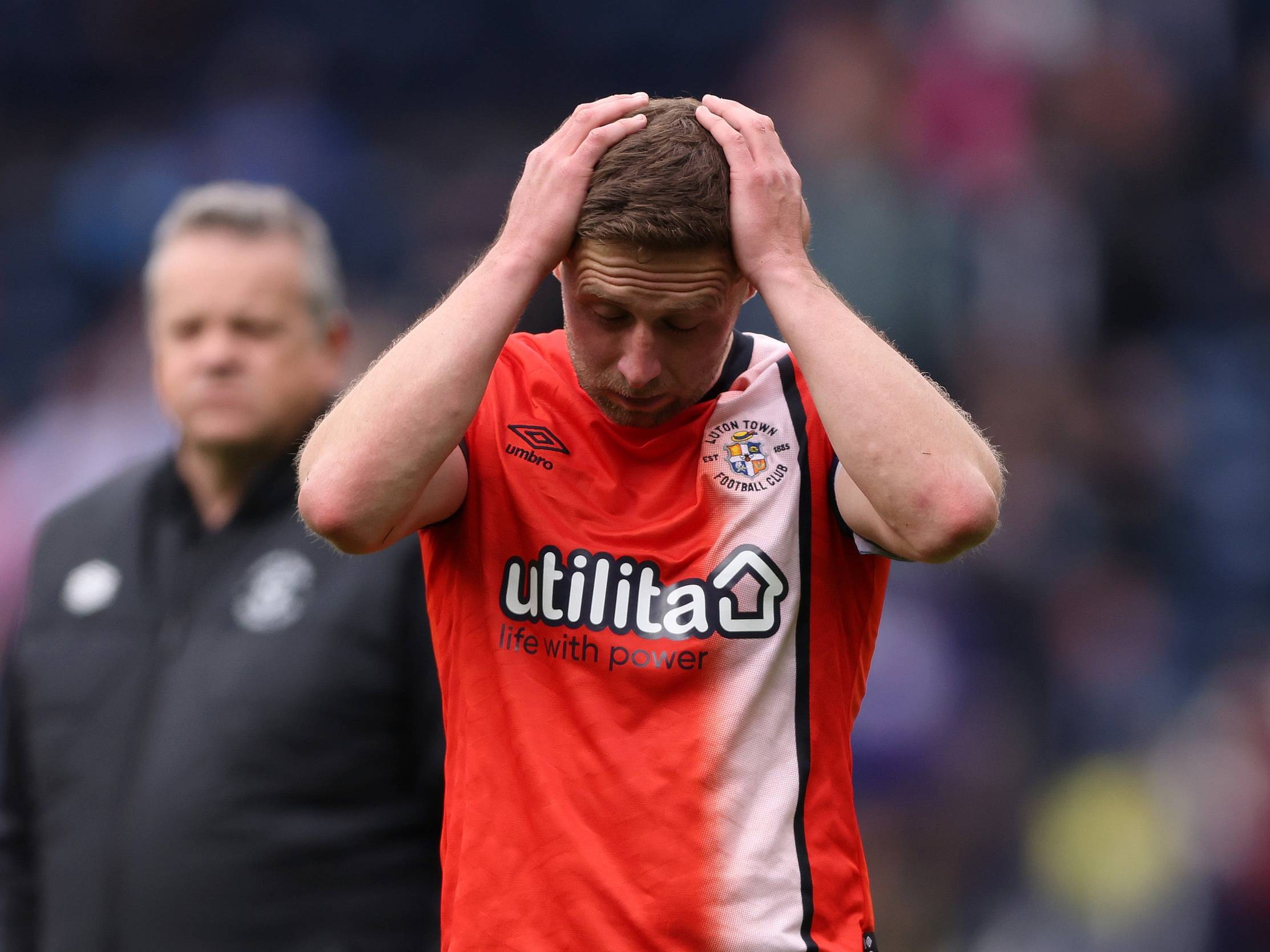 利兹联连胜三场，实力逐渐提升，掌声雷动