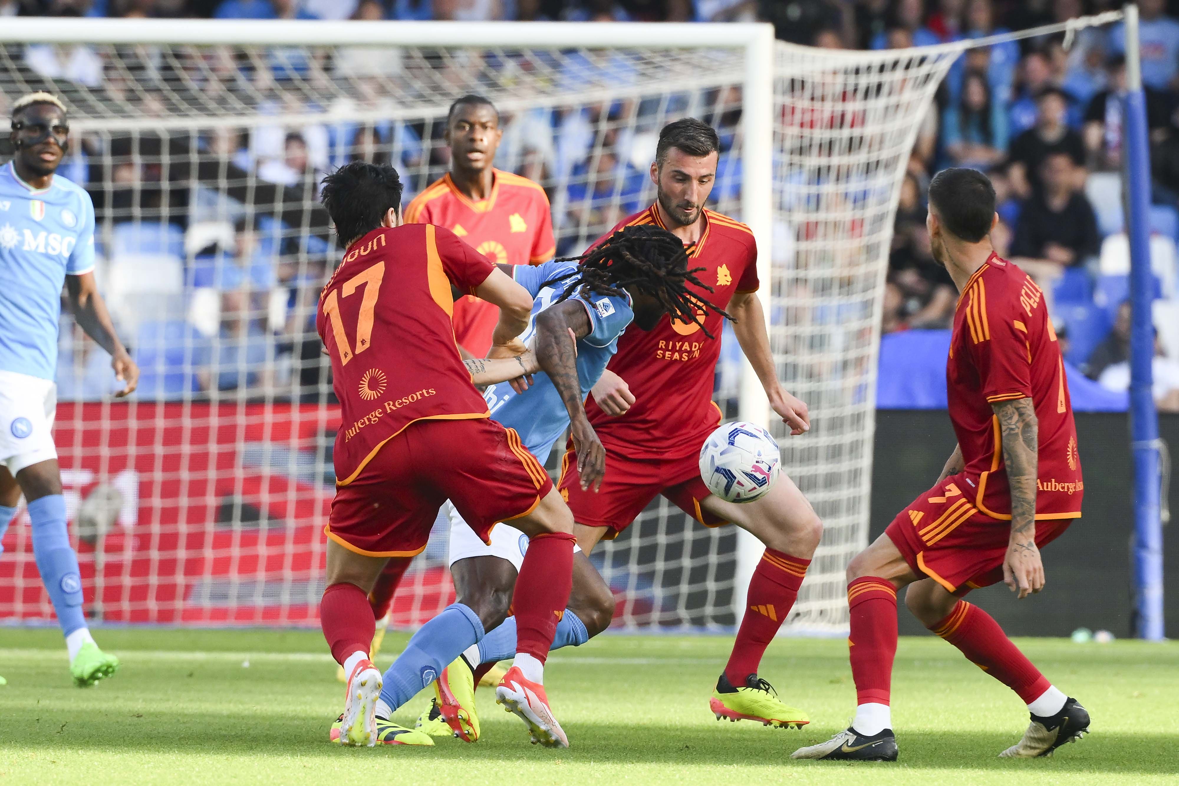 乌迪内斯主场大胜,提升排名,全场震撼的简单介绍 乌迪内斯主场大胜,提升排名,全场震撼的简单介绍