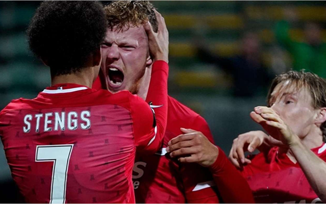 匈牙利队士气高昂，勇往直前，表现亮眼